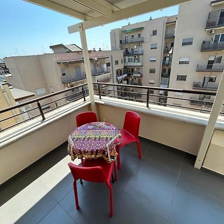 Attico Stazione - Montello 16 Apartment Bari Luaran gambar